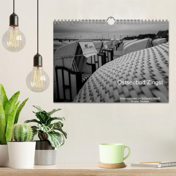 Produktbild: Ostseebad Zingst - Impressionen in Schwarz-Wei&szlig; (Wandkalender 2027 DIN A4 quer), CALVENDO Monatskalender