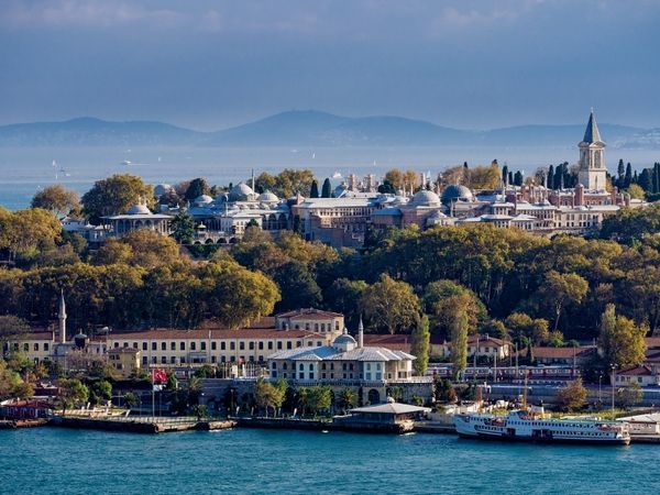 Produktbild: CALVENDO Puzzle Blick auf den Topkapi Palast | 1000 Teile Lege-Gr&ouml;&szlig;e 64x48cm Foto-Puzzle f&uuml;r gl&uuml;ckliche Stunden