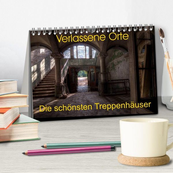 Produktbild: Verlassene Orte - Die sch&ouml;nsten Treppenh&auml;user (Tischkalender 2027 DIN A5 quer), CALVENDO Monatskalender