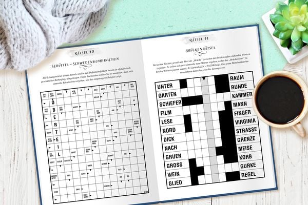 Produktbild: Deluxe R&auml;tselbuch/R&auml;tselblock mit extra gro&szlig;em Druck f&uuml;r Erwachsene und Senioren/Rentner im DIN A4-Format. Kreuzwortr&auml;tsel, Sudoku, Stradoku, R&auml;tselpyramide, Schwedenr&auml;tsel, uvm.
