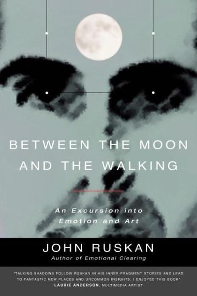 Produktbild: Between The Moon and The Walking