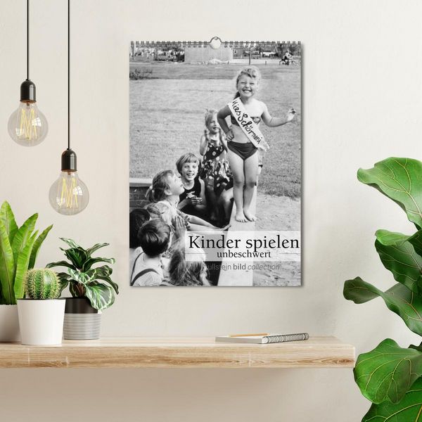 Produktbild: Kinder spielen - unbeschwert (Wandkalender 2026 DIN A3 hoch), CALVENDO Monatskalender