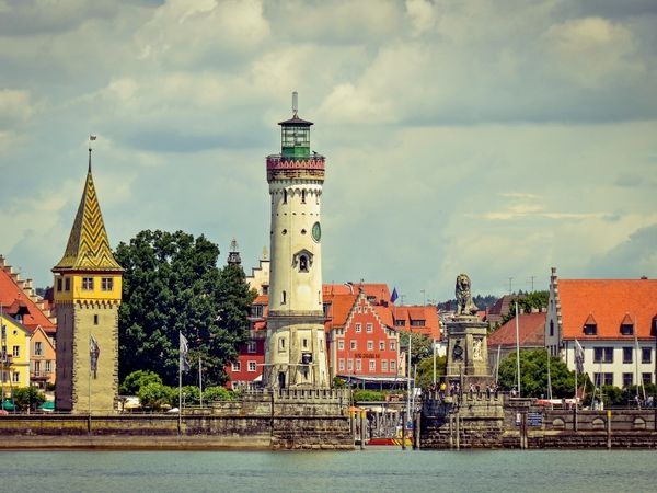 Produktbild: CALVENDO Puzzle Stadtansicht Lindau am Bodensee | 1000 Teile Lege-Gr&ouml;&szlig;e 64x48cm Foto-Puzzle f&uuml;r gl&uuml;ckliche Stunden