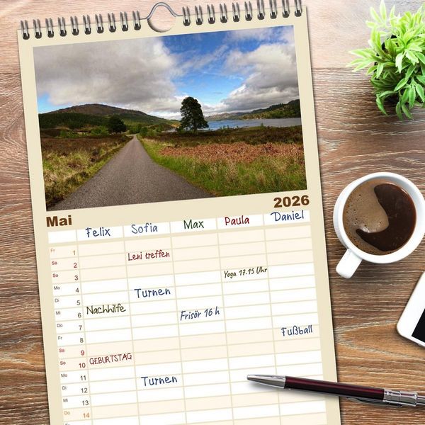 Produktbild: Familienplaner 2026 - Schottland - Land der Legenden mit 5 Spalten (Wandkalender, 21 x 45 cm) CALVENDO