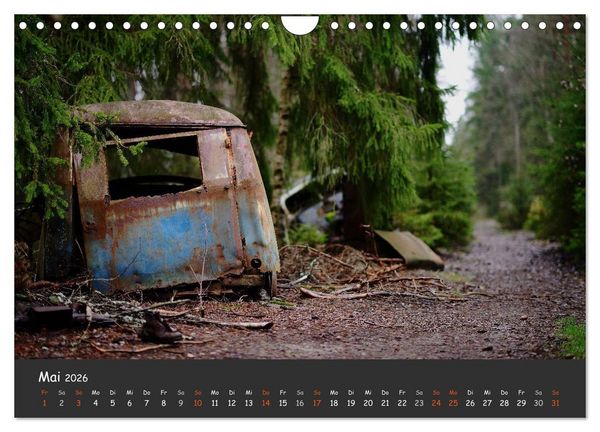 Produktbild: BILKYRKOG&Aring;RDEN Der Autofriedhof im Kyrk&ouml; Mosse (Wandkalender 2026 DIN A4 quer), CALVENDO Monatskalender