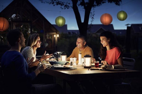Produktbild: Philips LED 8719514443730 Cicero DSK260 LED-Akku-Tischlampe 6W Wei&szlig;, Schwarz