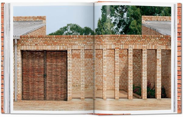 Produktbild: Contemporary Brick Buildings