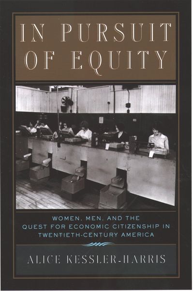 Produktbild: In Pursuit of Equity