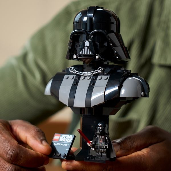 Produktbild: LEGO Star Wars 75439 Darth Vader B&uuml;ste, Modellbau f&uuml;r Erwachsene