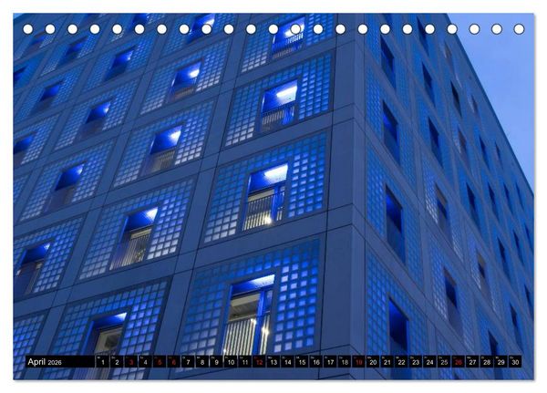 Produktbild: Stuttgart - Blue City Lights (Tischkalender 2026 DIN A5 quer), CALVENDO Monatskalender