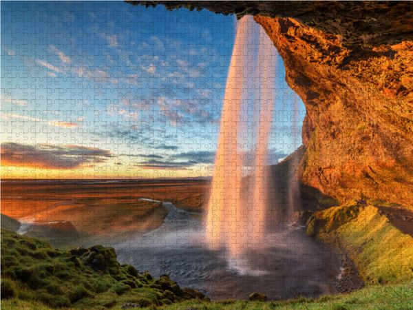Produktbild: CALVENDO Puzzle Der Seljalandsfoss, einer der sch&ouml;nsten Wasserf&auml;lle Islands | 1000 Teile Lege-Gr&ouml;&szlig;e 64x48cm Foto-Puzzle f&uuml;r gl&uuml;ckliche Stunden