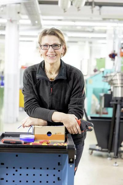 Produktbild: Wiha 42062 Abisolierwerkzeug 0.03 bis 16 mm&sup2; 5 bis 32