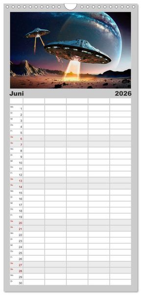 Produktbild: Familienplaner 2026 - Fliegende Untertasse - Die gro&szlig;e Fantasiereise mit 5 Spalten (Wandkalender, 21 x 45 cm) CALVENDO