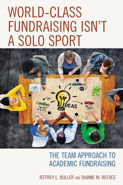 Produktbild: World-Class Fundraising Isn't a Solo Sport