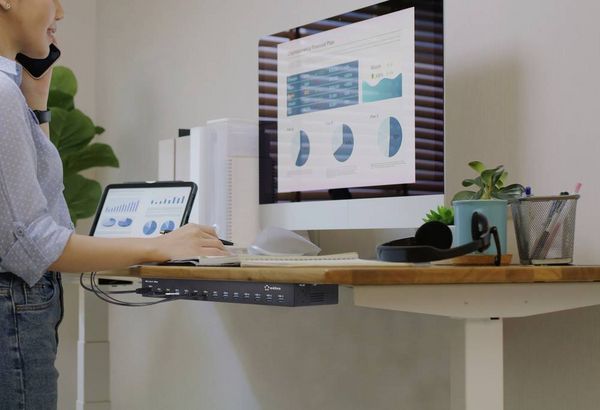 Produktbild: Renkforce RF-6677282 USB-Hub 13 Port USB-A USB 3.2 Gen2 10 GBit/s f&uuml;r industrielle Anwendungen, Rackmontage m&ouml;glich