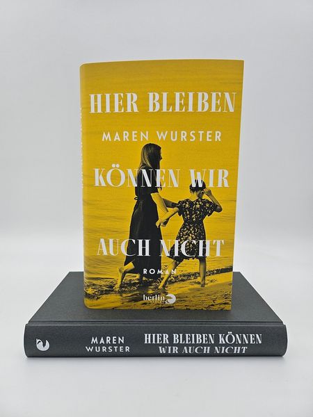 Produktbild: Hier bleiben k&ouml;nnen wir auch nicht