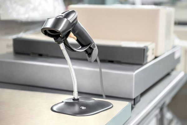 Produktbild: Digitus DA-81002 2D Barcode-Scanner Kabelgebunden 1D, 2D LED Schwarz Hand-Scanner inkl. Standfu&szlig; USB-A