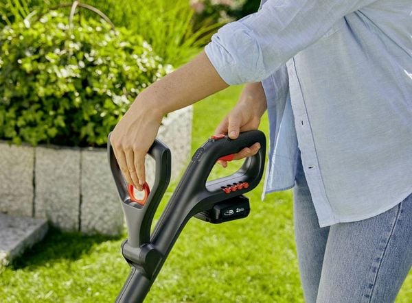 Produktbild: GARDENA EasyCut 23/18V P4A Ready-To-Use-Set Rasentrimmer inkl. Akku, inkl. Ladeger&auml;t 18 V