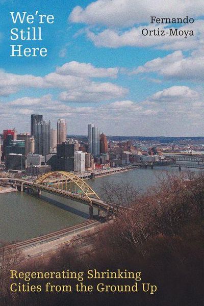 Produktbild: We're Still Here