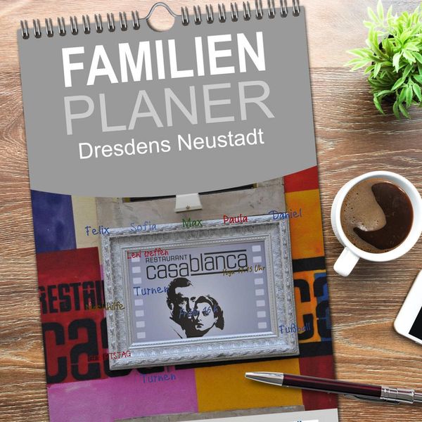 Produktbild: Familienplaner 2026 - Dresdens Neustadt mit 5 Spalten (Wandkalender, 21 x 45 cm) CALVENDO