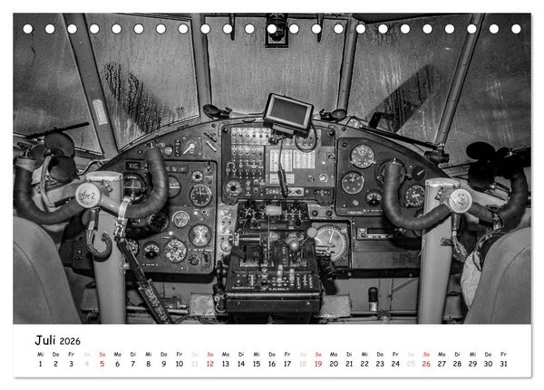 Produktbild: Flight deck - das beste B&uuml;ro (Tischkalender 2026 DIN A5 quer), CALVENDO Monatskalender