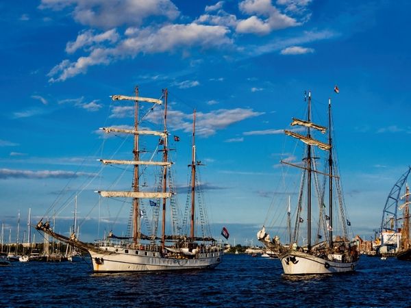 Produktbild: CALVENDO Puzzle Windjammer zur Hanse Sail | 1000 Teile Lege-Gr&ouml;&szlig;e 64x48cm Foto-Puzzle f&uuml;r gl&uuml;ckliche Stunden