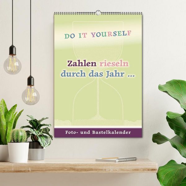 Produktbild: Zahlen rieseln durch das Jahr ... (Wandkalender 2026 DIN A2 hoch), CALVENDO Monatskalender