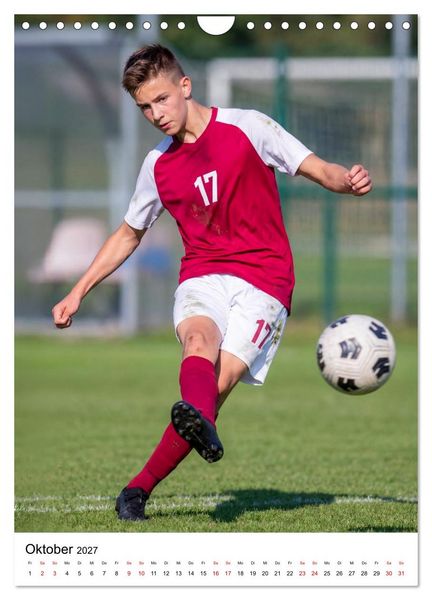 Produktbild: Am Ball Junior - Junge Kicker - Gro&szlig;e Momente (Wandkalender 2027 DIN A4 hoch), CALVENDO Monatskalender