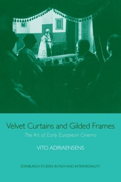 Produktbild: Velvet Curtains and Gilded Frames