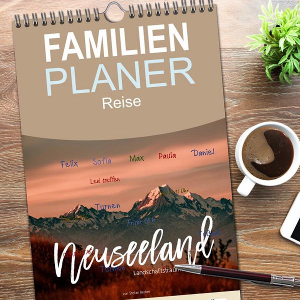 Produktbild: Familienplaner 2026 - Neuseeland - Landschaftstr&auml;ume mit 5 Spalten (Wandkalender, 21 x 45 cm) CALVENDO