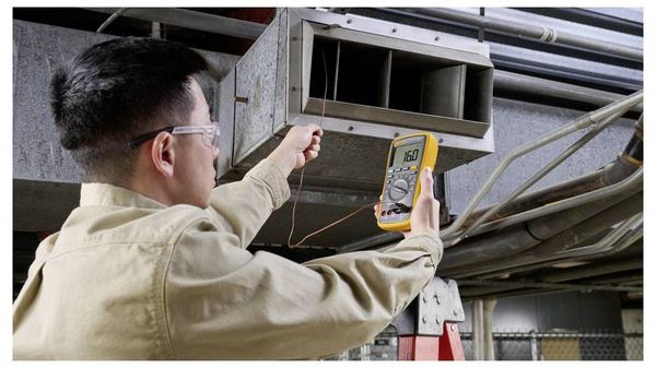 Produktbild: Fluke 17B+/EUR Hand-Multimeter digital CAT III 600V Anzeige (Counts): 4000