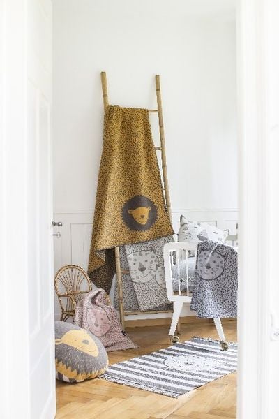 Fussenegger KiDs-Teppich "Leopard" mit Fransen 70 x 120 cm hellgrau