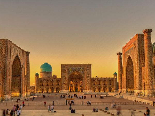 Produktbild: CALVENDO Puzzle Registan Platz in Samarkand | 1000 Teile Lege-Gr&ouml;&szlig;e 64x48cm Foto-Puzzle f&uuml;r gl&uuml;ckliche Stunden