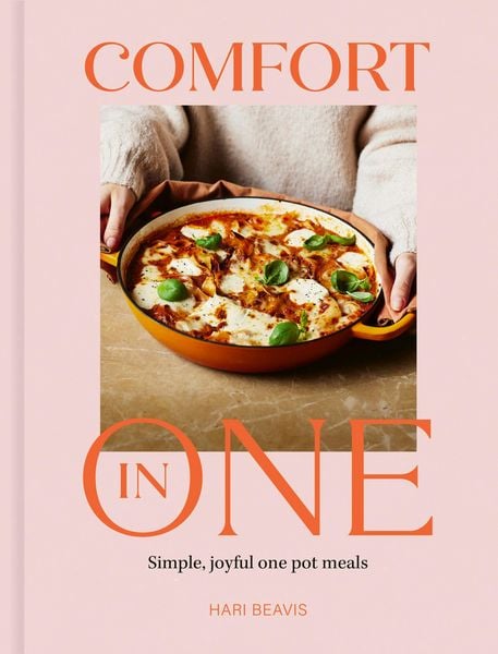 Comfort in One, Gebundene Ausgabe von Hari Beavis, Quarto Publishing Group, 978-1-83600-905-4