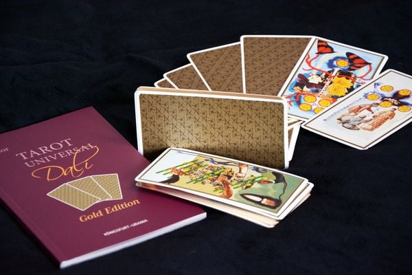Produktbild: Salvador Dali Tarot Universal