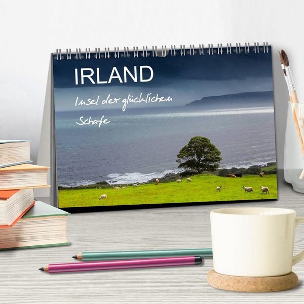 Produktbild: IRLAND - Insel der gl&uuml;cklichen Schafe (Tischkalender 2026 DIN A5 quer), CALVENDO Monatskalender