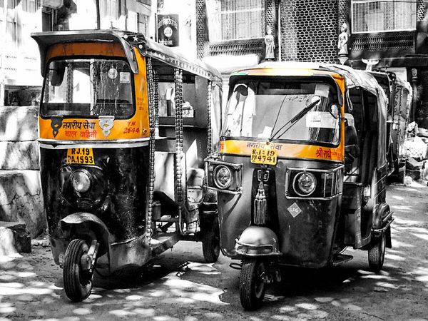 Produktbild: CALVENDO Puzzle Indien - Tuk Tuk | 1000 Teile Lege-Gr&ouml;&szlig;e 64x48cm Foto-Puzzle f&uuml;r gl&uuml;ckliche Stunden