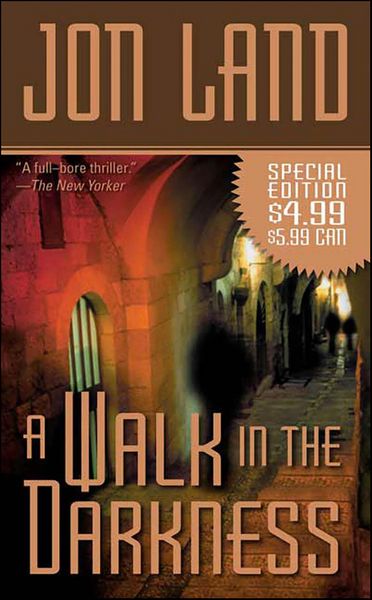 Produktbild: A Walk in the Darkness