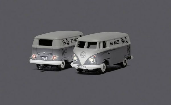 Produktbild: Carson Modellsport 500504166 VW T1 Bus Kastenwagen mit Autoanh&auml;nger 1:87 RC Modellauto Elektro Bus inkl. Akku, Ladeger&auml;t und Senderbatterien