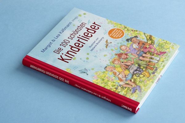 Produktbild: Die 100 sch&ouml;nsten Kinderlieder - Mit einfachen Noten und Akkorden f&uuml;r Gitarre und Klavier