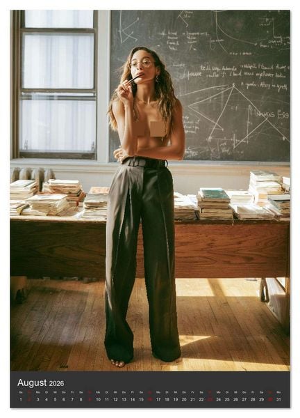 Produktbild: Frau Lehrerin zieht blank - sexy Frauen nackt im Klassenzimmer (Wandkalender 2026 DIN A3 hoch), CALVENDO Monatskalender