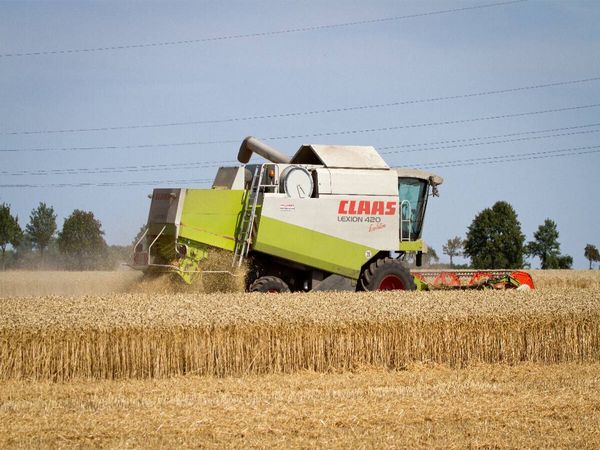 Produktbild: CALVENDO Puzzle Landmaschinen zum Anfassen nah | 1000 Teile Lege-Gr&ouml;&szlig;e 64x48cm Foto-Puzzle f&uuml;r gl&uuml;ckliche Stunden