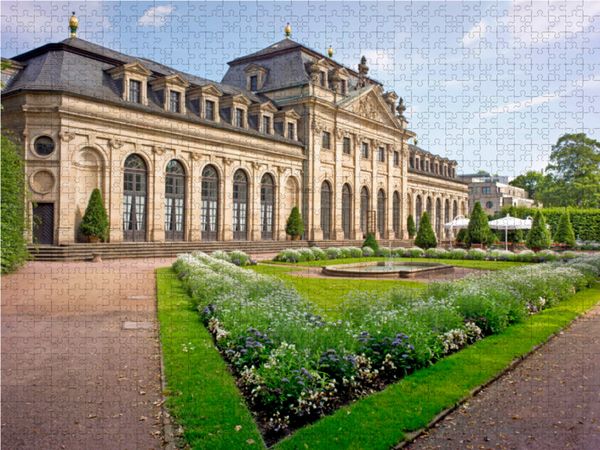 Produktbild: CALVENDO Puzzle Schlossgarten und Stadtschloss | 1000 Teile Lege-Gr&ouml;&szlig;e 64x48cm Foto-Puzzle f&uuml;r gl&uuml;ckliche Stunden