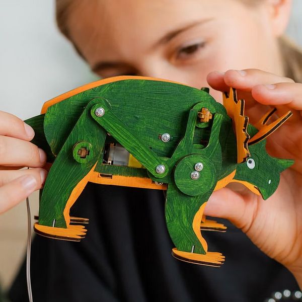 Produktbild: Fischertechnik 579978 - miniMINT, Mecha Dino, Technik-Holzbausatz ab 8 Jahren
