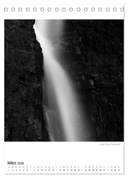 Produktbild: Isle of Skye - Langzeitbelichtungen in Schwarzwei&szlig; (Tischkalender 2026 DIN A5 hoch), CALVENDO Monatskalender