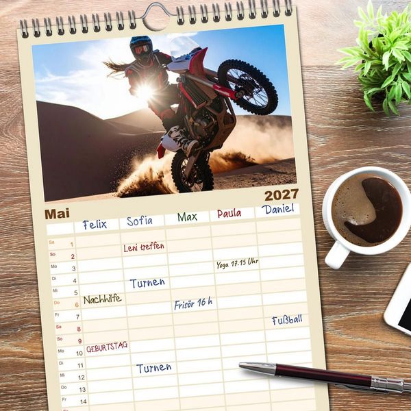Produktbild: Familienplaner 2027 - W&uuml;stenabenteuer - Spektakul&auml;re Moto-Rallys mit 5 Spalten (Wandkalender, 21 x 45 cm) CALVENDO