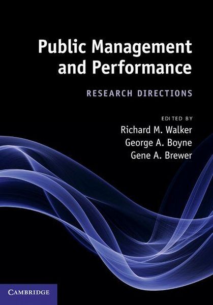 Produktbild: Public Management and Performance
