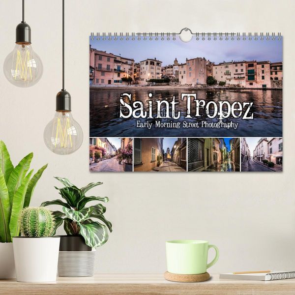 Produktbild: Saint Tropez - Early Morning Street Photography (Wandkalender 2026 DIN A4 quer), CALVENDO Monatskalender