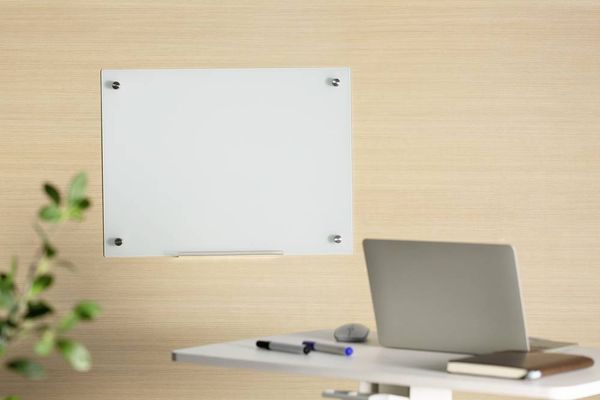 Produktbild: SpeaKa Professional Glas-Magnetboard SP-BWM-200 (B x H) 600 mm x 450 mm Wei&szlig; glatt Inkl. Ablageschale