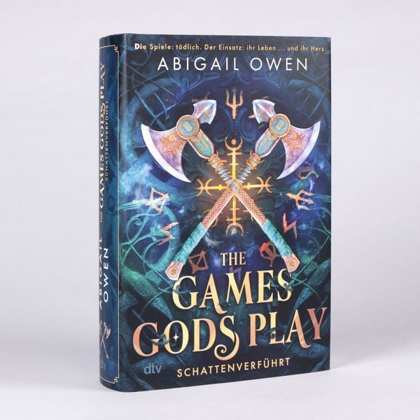 Produktbild: The Games Gods Play &ndash; Schattenverf&uuml;hrt